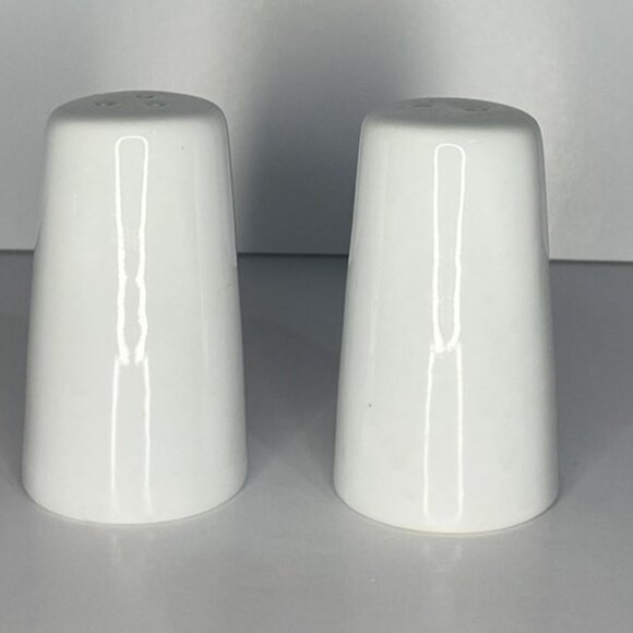 I heart New York Salt & Pepper Shakers - Picture 2 of 5